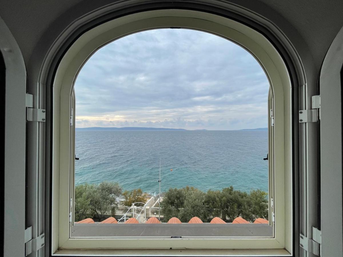 Luxury Seaside Villa With A Classic Mediterranean Olive Garden, A Fully Equipped Professional Kitchen, Pool, Sauna, Padle Boards And Canoe - Miolin Beach House Trogir Buitenkant foto