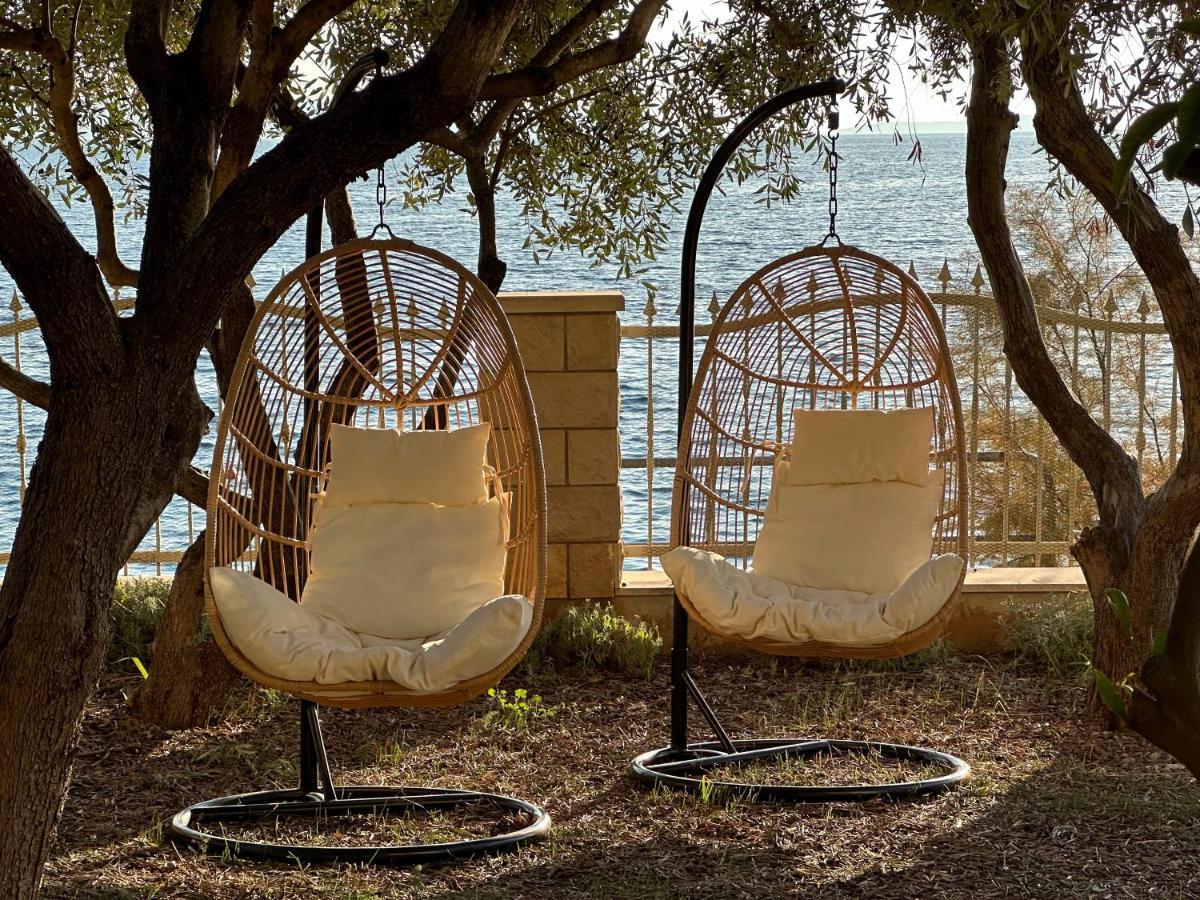 Luxury Seaside Villa With A Classic Mediterranean Olive Garden, A Fully Equipped Professional Kitchen, Pool, Sauna, Padle Boards And Canoe - Miolin Beach House Trogir Buitenkant foto