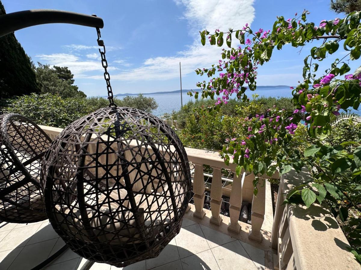 Luxury Seaside Villa With A Classic Mediterranean Olive Garden, A Fully Equipped Professional Kitchen, Pool, Sauna, Padle Boards And Canoe - Miolin Beach House Trogir Buitenkant foto